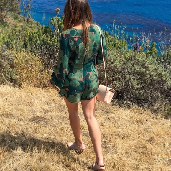 Stone cold fox romper size 1 - Picture 3 of 6